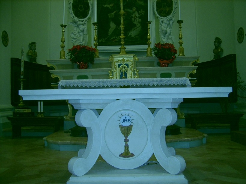 Nuovo altare a Monte Rinaldo