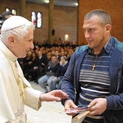 Domenica 18 Dicembre: estremamente toccante l'incontro del Santo Padre con i detenuti di Rebibbia