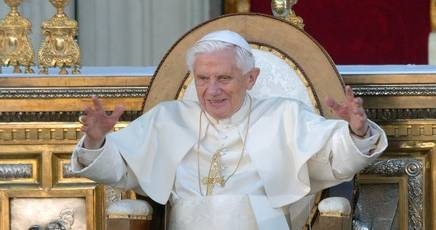 Senza Dio l'egoismo prevale sull'amore - E' l'eloquente messaggio che Benedetto XVI ha lanciato ieri a Loreto