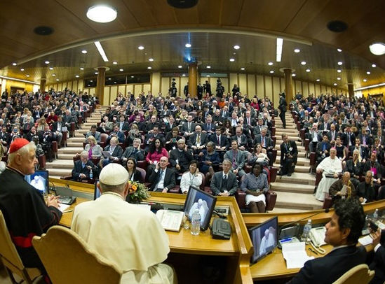 La vocazione e la missione della famiglia nella Chiesa e nel mondo contemporaneo