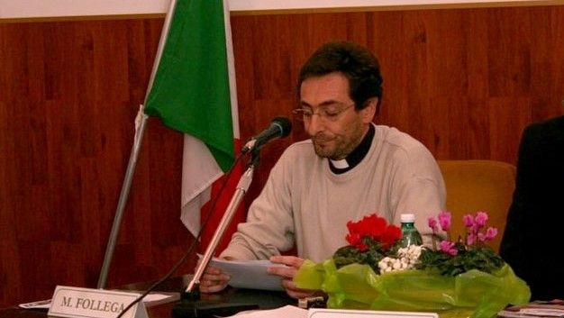 Saluto a don Mario Follega