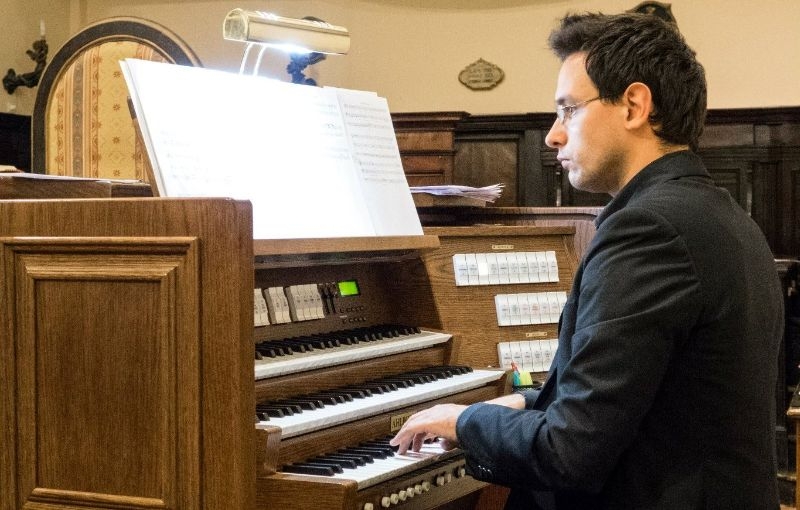 Un originale concerto in due tempi su due organi