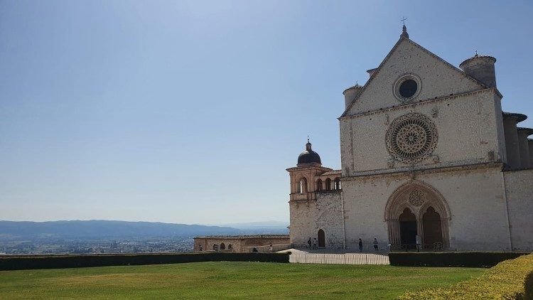 4 Ottobre: le diocesi marchigiane offrono l'olio per la lampada della Pace