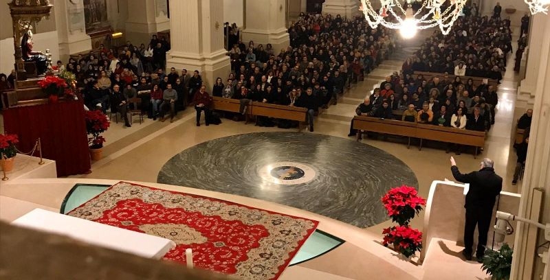 Una Cattedrale piena di giovani per don Fabio Rosini