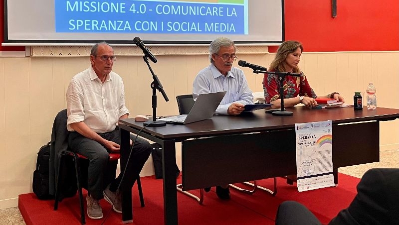 Comunicare la speranza nell’epoca dei social media
