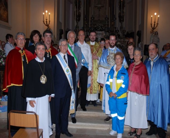 Si è svolta a Penna San Giovanni la XII edizione della rievocazione di un antico gesto di devozione e ringraziamento per l'abbondanza del raccolto