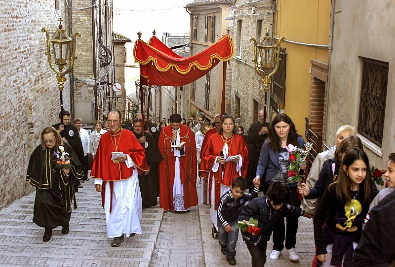 Il 6 Maggio la Processione delle Crocette