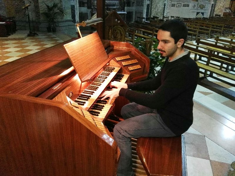 Con il duo Grosso-Gualano dopo anni torna  a suonare l’organo Danti di Casette d’Ete