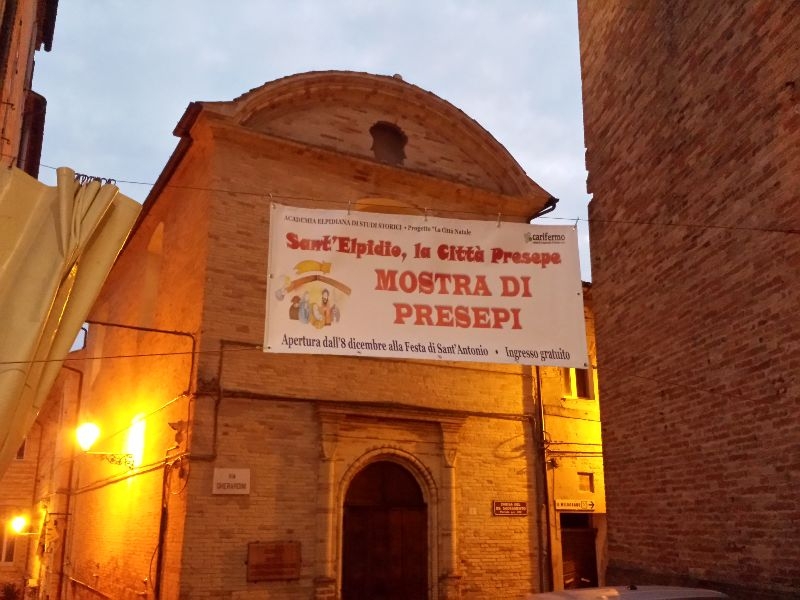 8 Dicembre: apre la mostra